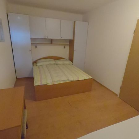 Apartments With A Parking Space Makarska - 6696 Номер фото