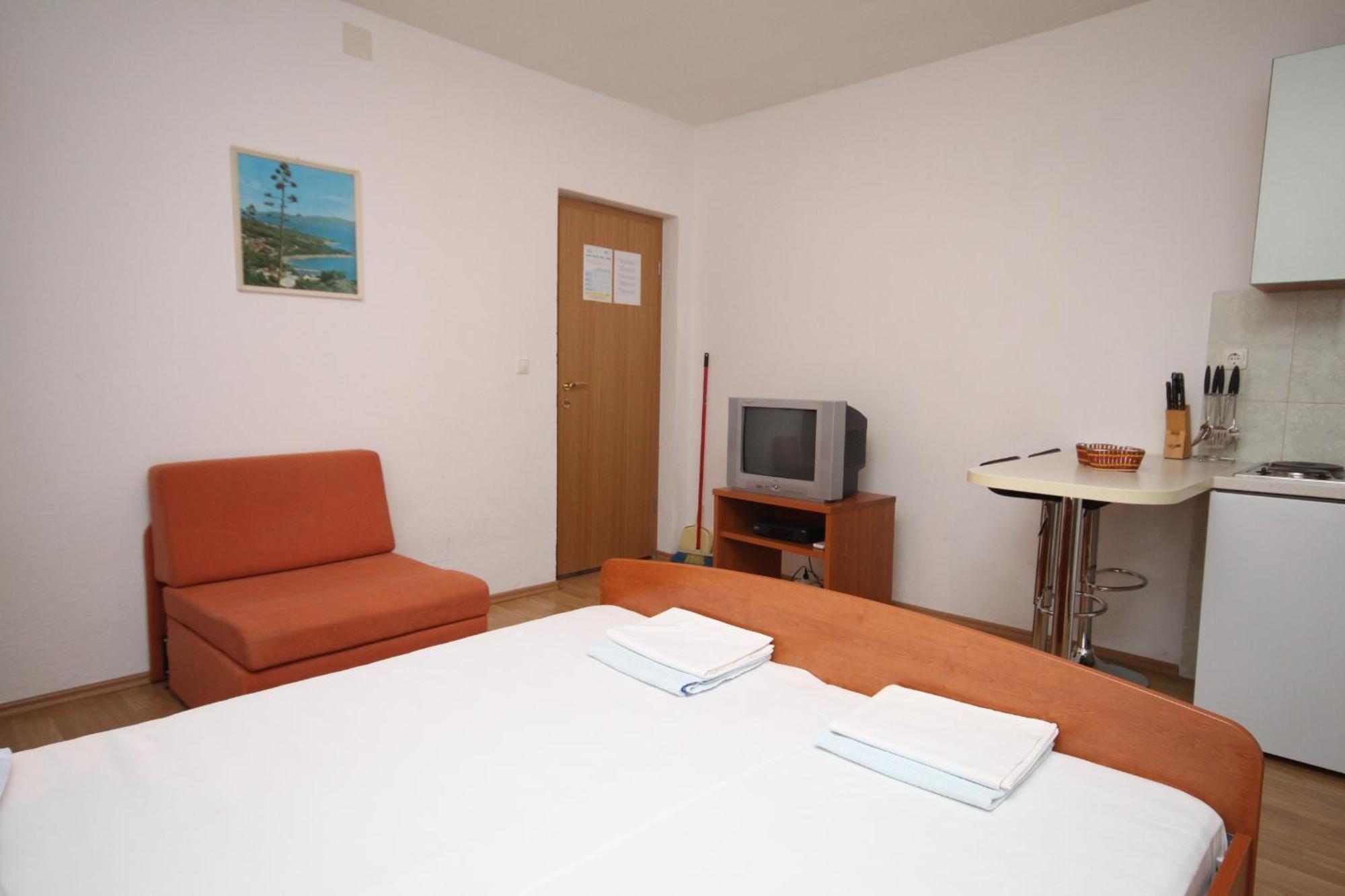 Apartments With A Parking Space Makarska - 6696 Номер фото